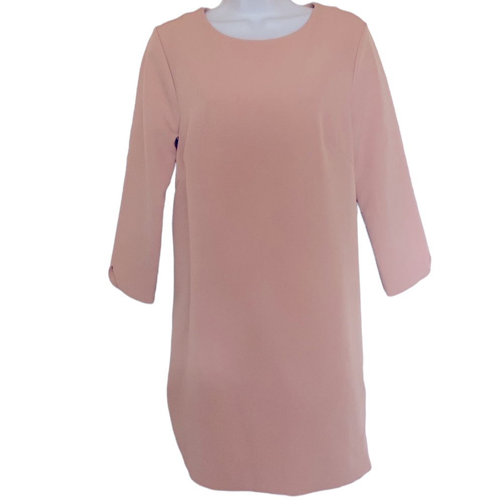 H & M Women’s light Pink Dress,size 10, rounded w/small slits @hem line & sleeve